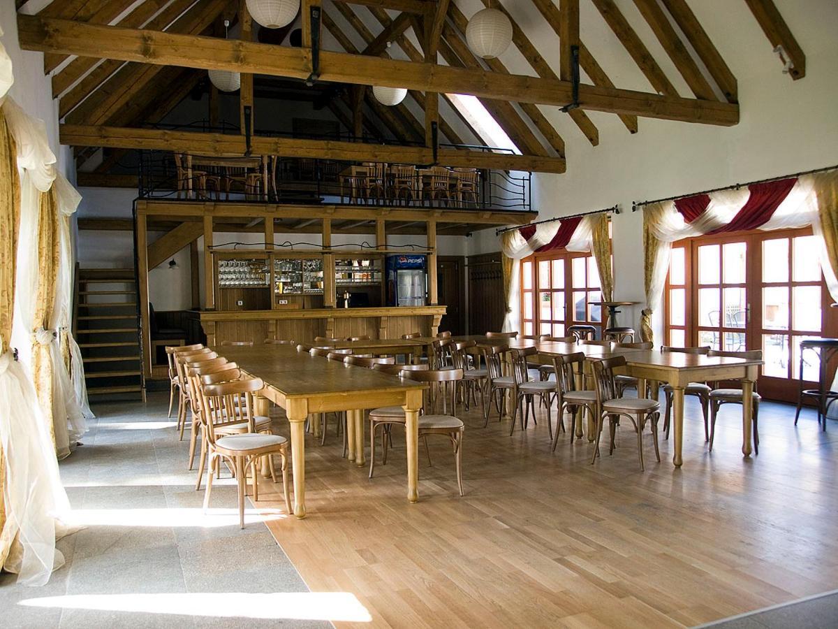 Hotel U Hrabenky Telč Dış mekan fotoğraf